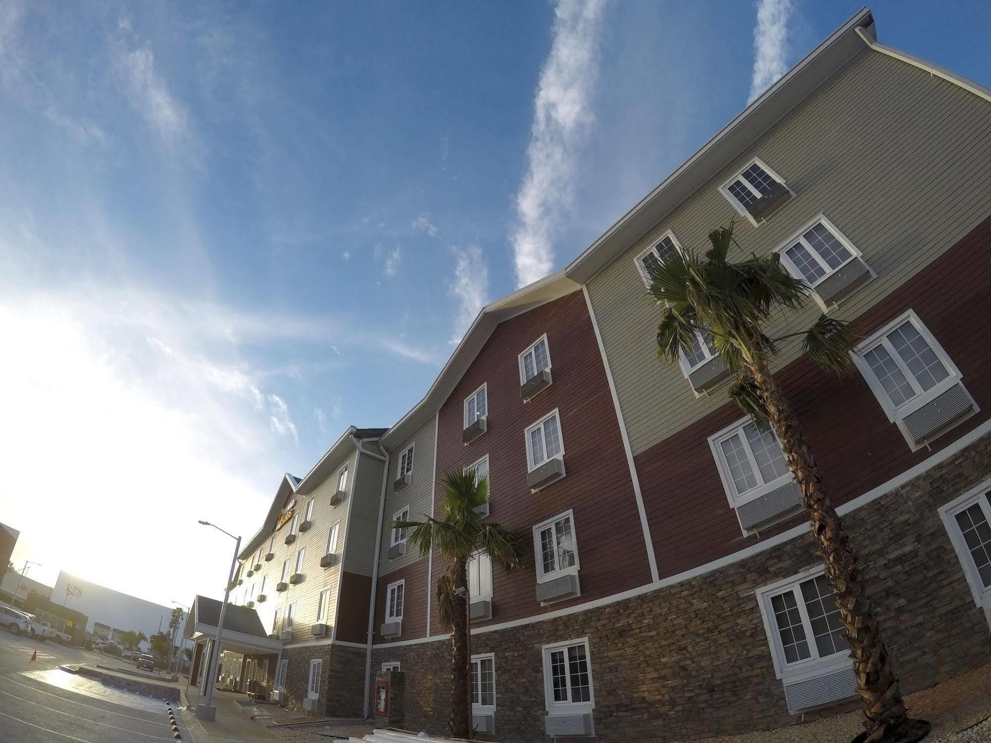 Extended Suites Coatzacoalcos Forum Εξωτερικό φωτογραφία